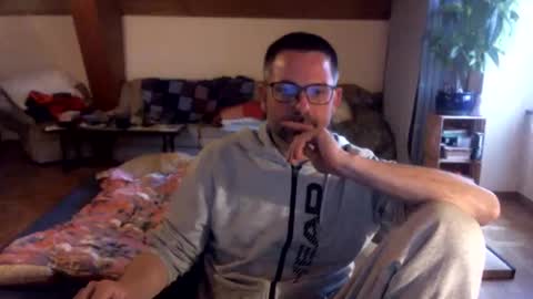 Snapshot of supersquirrel81 chatting on March 15, 4:02 pm supersquirrel81 online show from March 15, 4:02 pm