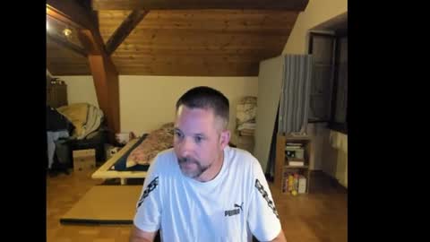 supersquirrel81 online show from July 17, 10:25 pm