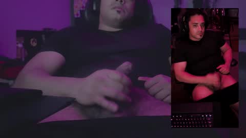 Snapshot of supertoaster69 chatting on February 3, 6:11 am supertoaster69 online show from February 3, 6:11 am