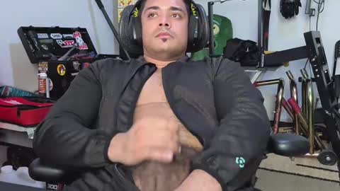 Snapshot of supertoaster69 chatting on February 5, 4:00 pm supertoaster69 online show from February 5, 4:00 pm