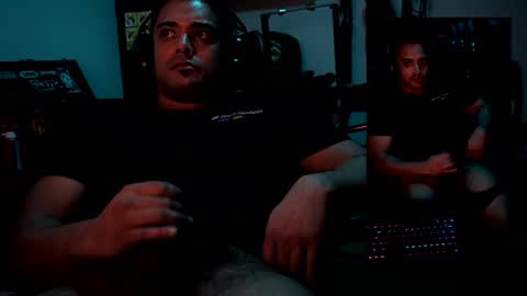 Snapshot of supertoaster69 chatting on February 6, 7:45 am supertoaster69 online show from February 6, 7:45 am