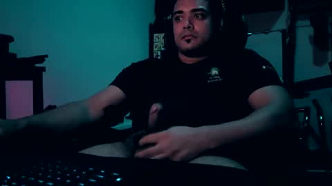 Snapshot of supertoaster69 chatting on February 10, 8:18 am supertoaster69 online show from February 10, 8:18 am