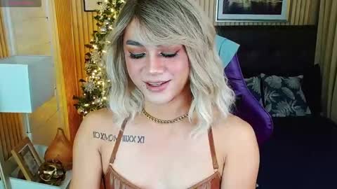 Snapshot of supreme_deity chatting on September 15, 10:48 am DIANNA online show from September 15, 10:48 am