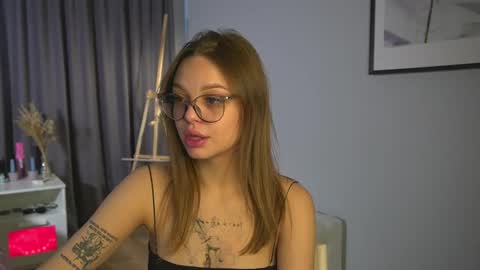 Kira online show from September 29, 3:00 am