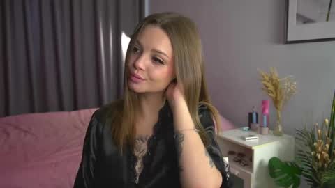 Kira online show from October 8, 3:15 am