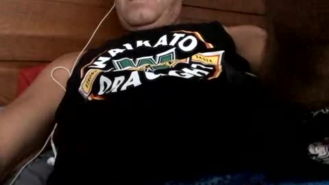 surfrguy0077 online show from March 10, 1:01 am