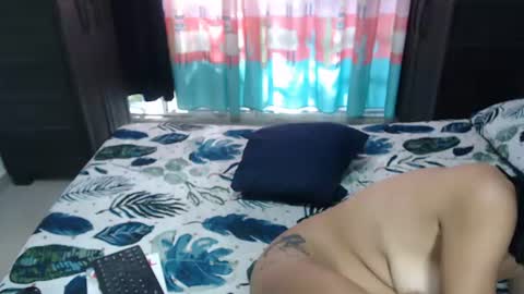 Snapshot of surygol chatting on July 27, 1:29 pm Ariadna online show from July 27, 1:29 pm
