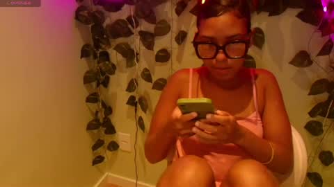 Snapshot of susan_backer chatting on April 16, 11:44 am Susan online show from April 16, 11:44 am