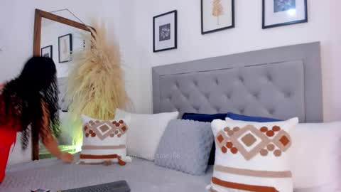 Snapshot of susan_cute198 chatting on April 15, 3:08 pm susana online show from April 15, 3:08 pm