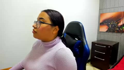 Snapshot of susan_moore29 chatting on June 26, 9:19 pm susan online show from June 26, 9:19 pm