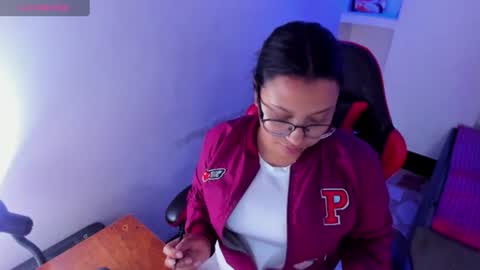 Snapshot of susan_moore29 chatting on July 1, 7:24 pm susan online show from July 1, 7:24 pm