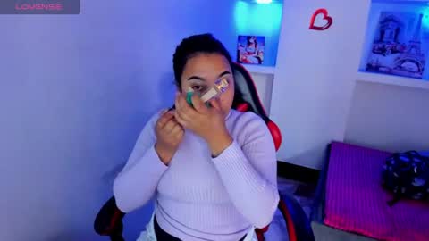 Snapshot of susan_moore29 chatting on July 2, 8:04 pm susan online show from July 2, 8:04 pm