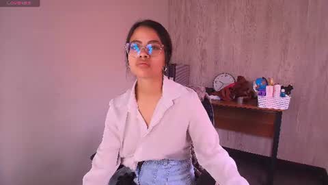 Snapshot of susan_voltaire chatting on June 29, 7:25 pm susan_voltaire online show from June 29, 7:25 pm