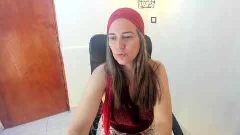 Snapshot of susana78_ chatting on December 26, 9:47 pm susana online show from December 26, 9:47 pm