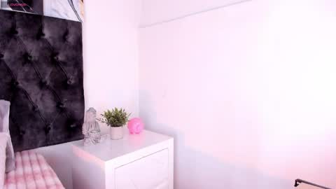 Snapshot of susana_mont chatting on May 19, 4:08 am susana online show from May 19, 4:08 am