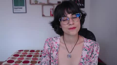 Snapshot of susana_w chatting on February 5, 9:07 pm susana_w online show from February 5, 9:07 pm
