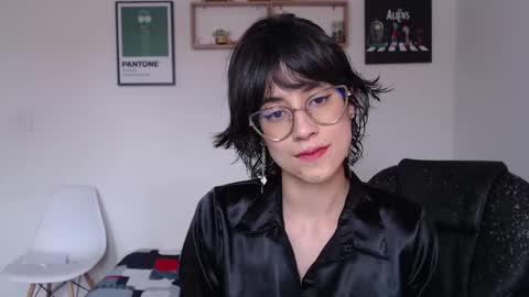 Snapshot of susana_w chatting on March 5, 8:10 pm susana_w online show from March 5, 8:10 pm