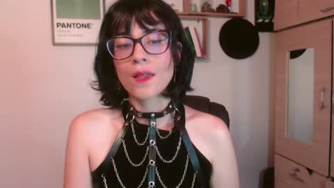 Snapshot of susana_w chatting on September 17, 10:33 pm susana_w online show from September 17, 10:33 pm