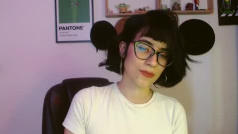 Snapshot of susana_w chatting on October 9, 10:30 pm susana_w online show from October 9, 10:30 pm