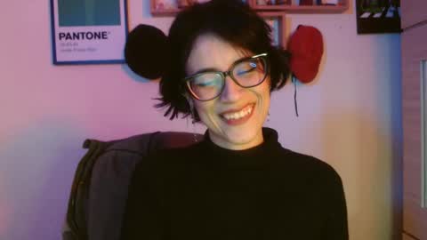 Snapshot of susana_w chatting on October 13, 10:32 pm susana_w online show from October 13, 10:32 pm