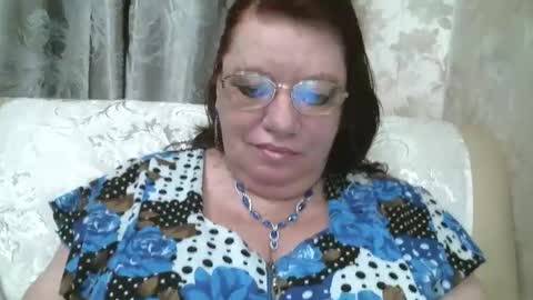 Snapshot of susanaahsun chatting on May 6, 11:04 am SusanaAhSun online show from May 6, 11:04 am