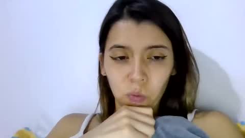 Snapshot of susanaduncann chatting on May 14, 2:29 am Susana online show from May 14, 2:29 am