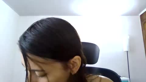 Snapshot of susanaduncann chatting on June 18, 2:10 pm Susana online show from June 18, 2:10 pm