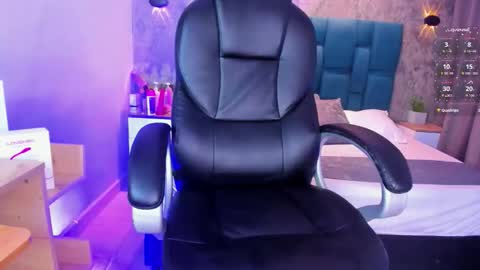 susana smith online show from November 23, 8:52 pm