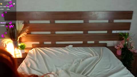 Stacy online show from February 22, 8:18 pm