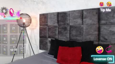 Susan online show from September 30, 9:09 pm