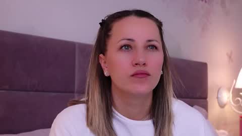 Snapshot of susanjewel chatting on February 3, 7:57 am SusanJewel online show from February 3, 7:57 am