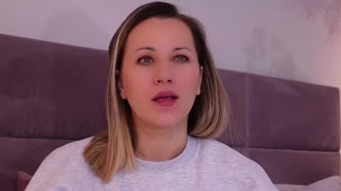 Snapshot of susanjewel chatting on February 10, 8:29 am SusanJewel online show from February 10, 8:29 am