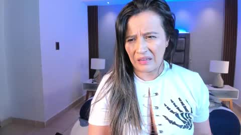 Susan  Everyday From 0530 to 1430 Col Time online show from October 30, 10:49 am