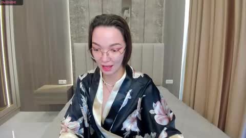 Snapshot of susannjohnson chatting on November 26, 12:33 am susannjohnson online show from November 26, 12:33 am