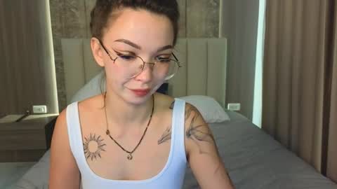 Snapshot of susannjohnson chatting on March 7, 1:13 am susannjohnson online show from March 7, 1:13 am