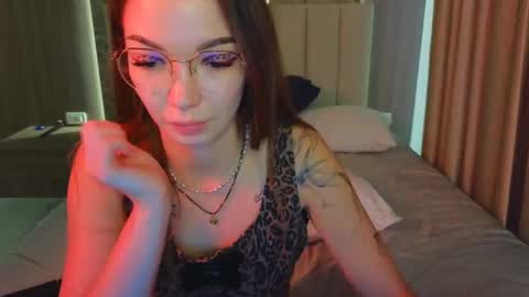 Snapshot of susannjohnson chatting on March 11, 1:44 am susannjohnson online show from March 11, 1:44 am