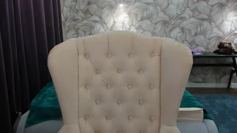 Snapshot of susannjohnson chatting on April 1, 12:55 am susannjohnson online show from April 1, 12:55 am