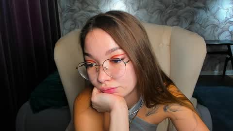 Snapshot of susannjohnson chatting on April 11, 1:32 am susannjohnson online show from April 11, 1:32 am