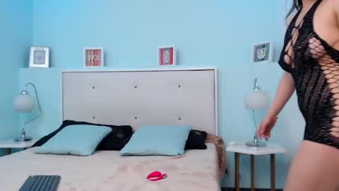 Snapshot of susanwilliams_ chatting on November 19, 11:10 am susanwilliams_ online show from November 19, 11:10 am