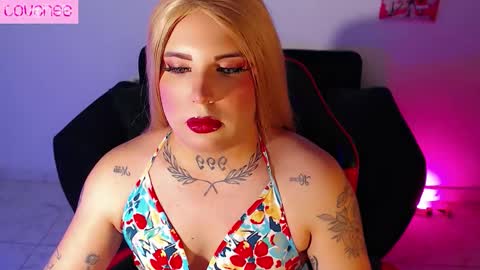 Snapshot of susej_exotic69 chatting on February 21, 12:22 am ale online show from February 21, 12:22 am