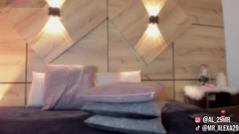 sussan online show from March 6, 7:54 pm