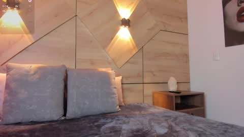 sussan online show from April 2, 8:06 pm