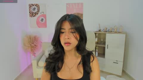 Sussan Monroe online show from April 21, 8:20 am