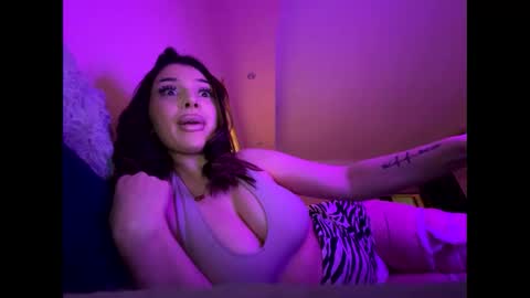 sussanbe1 online show from May 12, 1:41 pm