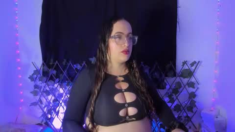 Snapshot of sussanmiller_ chatting on October 20, 1:17 am sussanmiller_ online show from October 20, 1:17 am