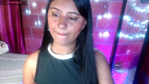 Snapshot of sussy_222 chatting on February 8, 1:22 am susy online show from February 8, 1:22 am