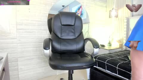   online show from April 10, 11:37 am