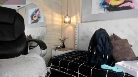   online show from April 16, 11:55 am