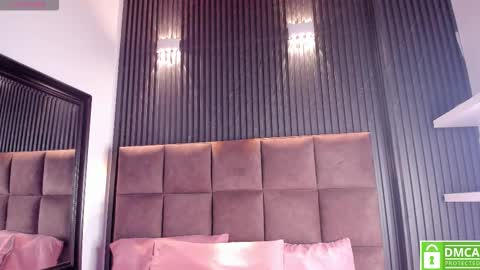 sussy_vixen online show from March 3, 3:56 am