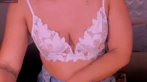 Sussy Bell online show from October 31, 8:32 pm